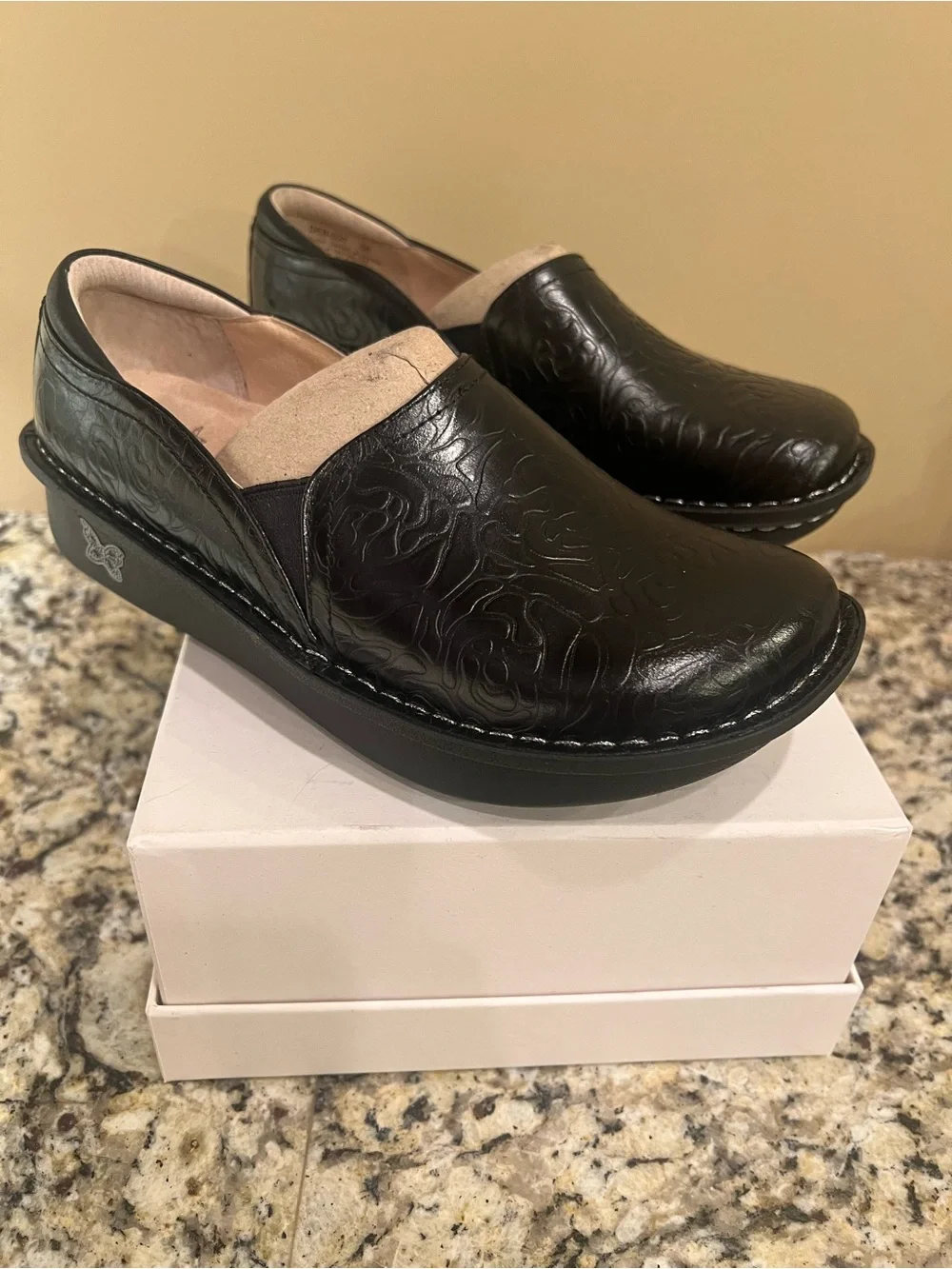 Alegria Debra - Women’s shoe Sz - 38 Black New in box, never worn